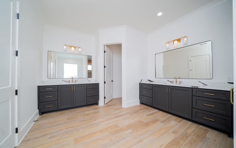 140 Waterfowl, Longview, TX 75602, 4 Habitaciones Habitaciones , ,3 BañosBaños,Residential,En Venta,140 Waterfowl,0,20260963