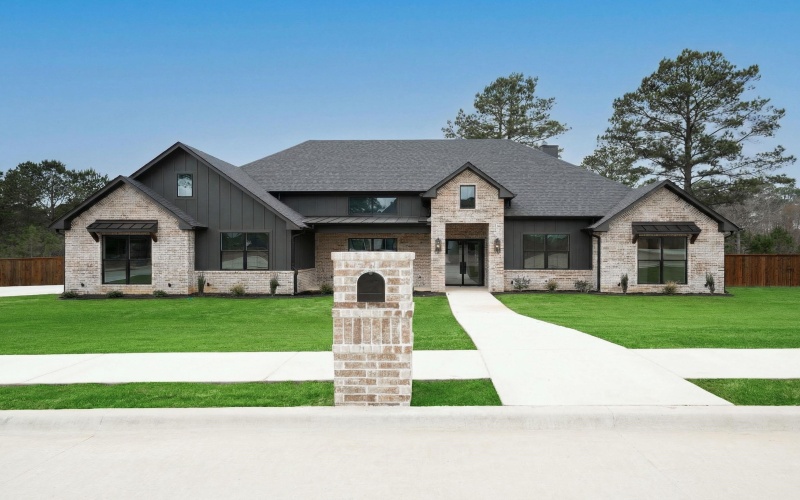 140 Waterfowl, Longview, TX 75602, 4 Habitaciones Habitaciones , ,3 BañosBaños,Residential,En Venta,140 Waterfowl,0,20260963