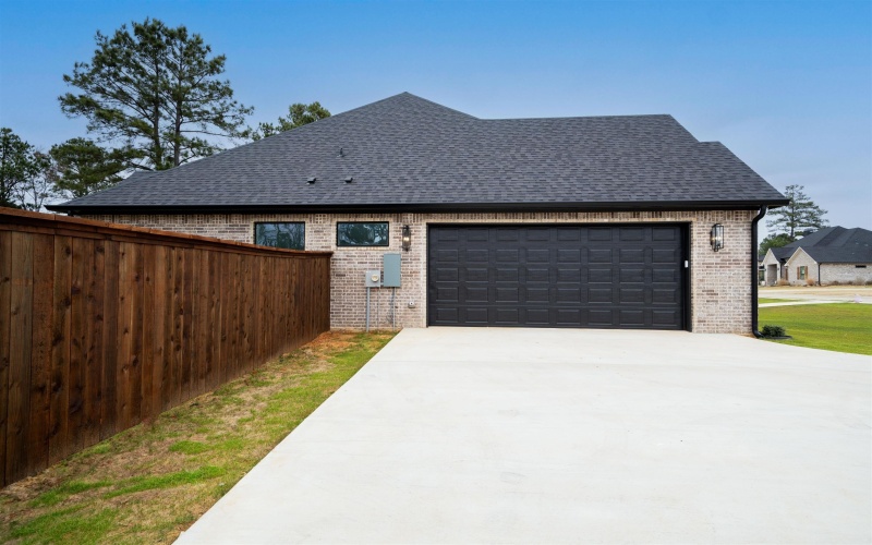 140 Waterfowl, Longview, TX 75602, 4 Habitaciones Habitaciones , ,3 BañosBaños,Residential,En Venta,140 Waterfowl,0,20260963