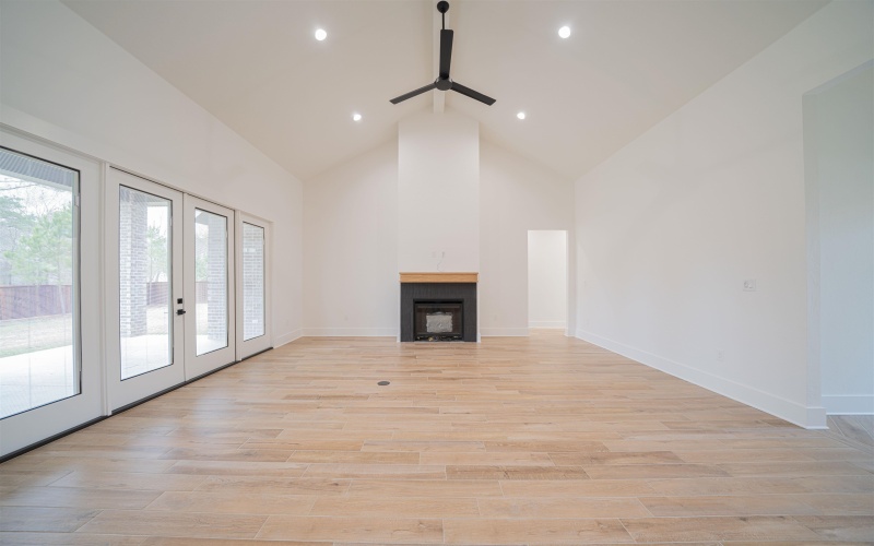 140 Waterfowl, Longview, TX 75602, 4 Habitaciones Habitaciones , ,3 BañosBaños,Residential,En Venta,140 Waterfowl,0,20260963