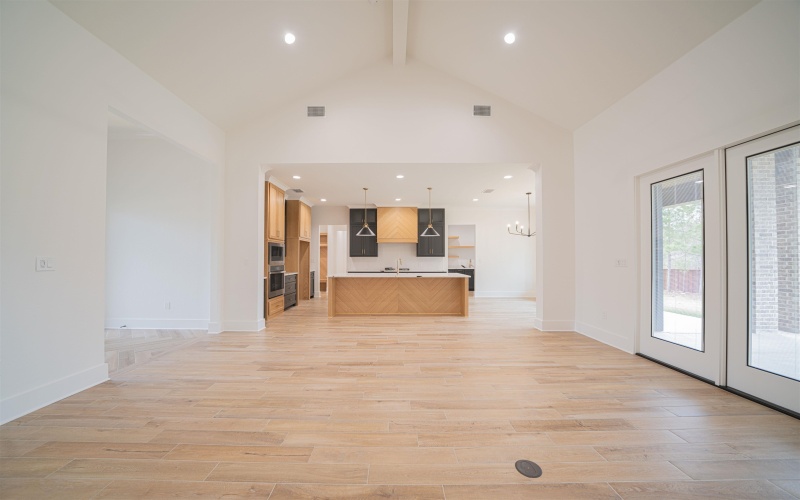 140 Waterfowl, Longview, TX 75602, 4 Habitaciones Habitaciones , ,3 BañosBaños,Residential,En Venta,140 Waterfowl,0,20260963