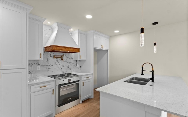 153 Avondale Avenue, Azle, TX 76020, 4 Bedrooms Bedrooms, ,2 BathroomsBathrooms,Residential,For Sale,153 Avondale Avenue,0,21138339