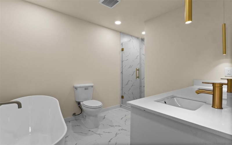 153 Avondale Avenue, Azle, TX 76020, 4 Bedrooms Bedrooms, ,2 BathroomsBathrooms,Residential,For Sale,153 Avondale Avenue,0,21138339