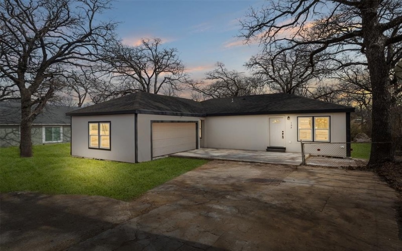 153 Avondale Avenue, Azle, TX 76020, 4 Bedrooms Bedrooms, ,2 BathroomsBathrooms,Residential,For Sale,153 Avondale Avenue,0,21138339