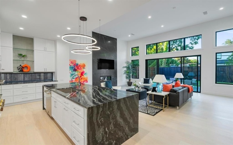 3737 Cortez Drive, Dallas, TX 75220, 6 Bedrooms Bedrooms, ,6 BathroomsBathrooms,Residential,For Sale,3737 Cortez Drive,0,21170968