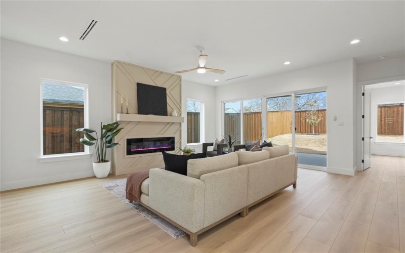 4016 Puget Street, Dallas, TX 75212, 4 Habitaciones Habitaciones , ,5 BañosBaños,Residential,En Venta,4016 Puget Street,0,21176842