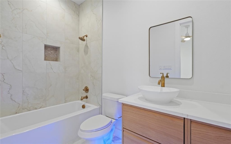 4016 Puget Street, Dallas, TX 75212, 4 Habitaciones Habitaciones , ,5 BañosBaños,Residential,En Venta,4016 Puget Street,0,21176842