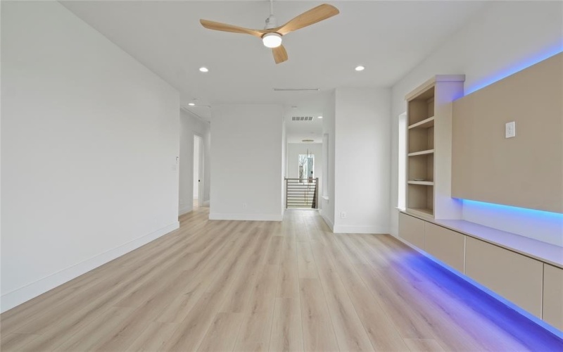 4016 Puget Street, Dallas, TX 75212, 4 Habitaciones Habitaciones , ,5 BañosBaños,Residential,En Venta,4016 Puget Street,0,21176842