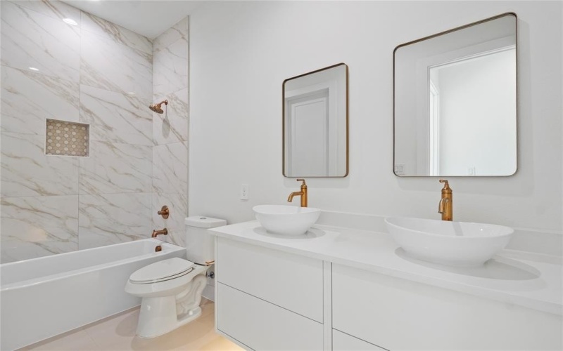 4016 Puget Street, Dallas, TX 75212, 4 Habitaciones Habitaciones , ,5 BañosBaños,Residential,En Venta,4016 Puget Street,0,21176842