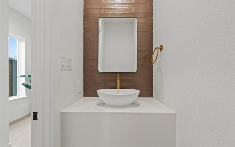 4016 Puget Street, Dallas, TX 75212, 4 Habitaciones Habitaciones , ,5 BañosBaños,Residential,En Venta,4016 Puget Street,0,21176842