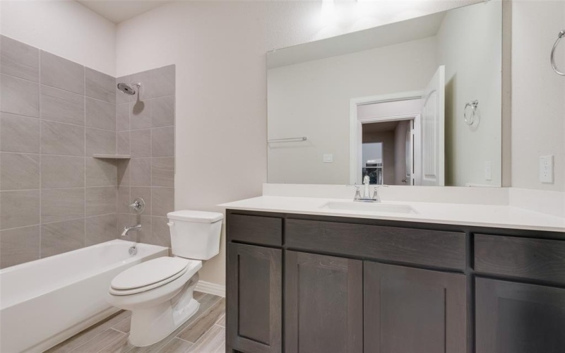 2911 Mossy Oak Drive, Terrell, TX 75160, 3 Bedrooms Bedrooms, ,2 BathroomsBathrooms,Residential,For Sale,2911 Mossy Oak Drive,20562950
