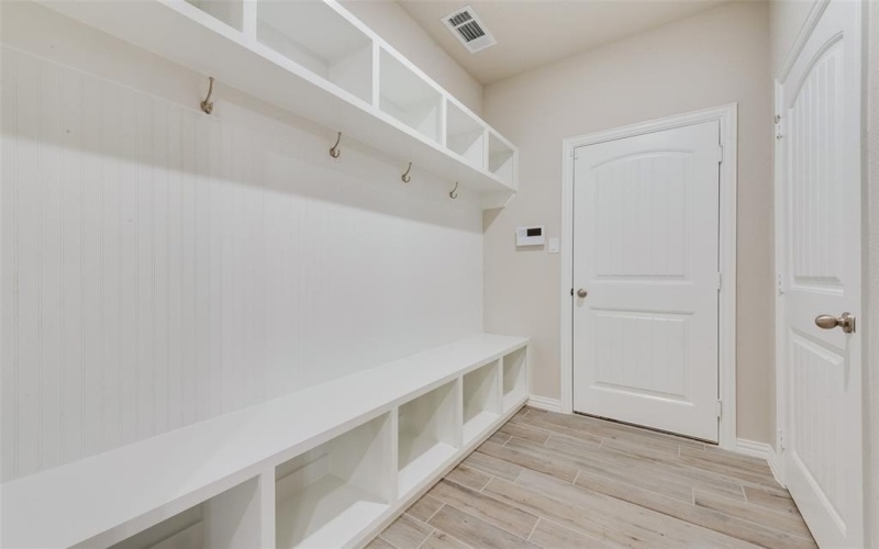 2911 Mossy Oak Drive, Terrell, TX 75160, 3 Bedrooms Bedrooms, ,2 BathroomsBathrooms,Residential,For Sale,2911 Mossy Oak Drive,20562950