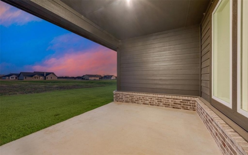 2911 Mossy Oak Drive, Terrell, TX 75160, 3 Bedrooms Bedrooms, ,2 BathroomsBathrooms,Residential,For Sale,2911 Mossy Oak Drive,20562950
