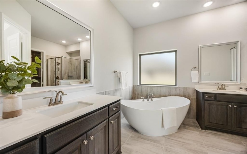 704 Proverbs Court, Heath, TX 75032, 3 Bedrooms Bedrooms, ,2 BathroomsBathrooms,Residential,For Sale,704 Proverbs Court,0,21177236