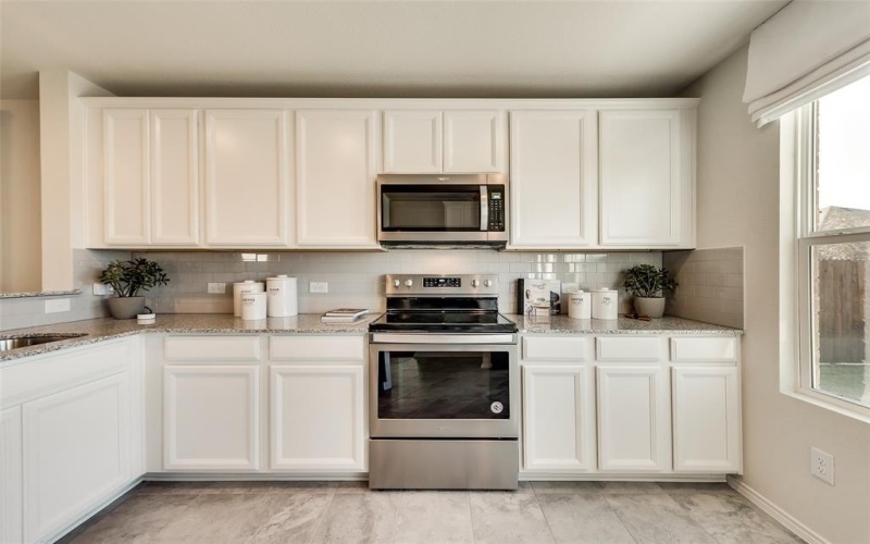 14124 Maida Drive, Pilot Point, TX 76258, 3 Bedrooms Bedrooms, ,3 BathroomsBathrooms,Residential,For Sale,14124 Maida Drive,0,21177538