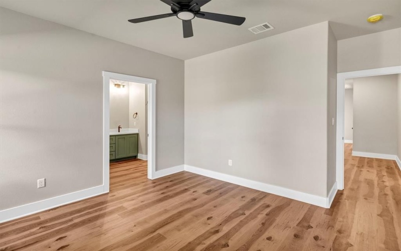 805 Branding Iron Trail, Granbury, TX 76049, 3 Habitaciones Habitaciones , ,2 BañosBaños,Residential,En Venta,805 Branding Iron Trail,0,21177579