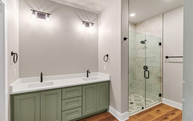 805 Branding Iron Trail, Granbury, TX 76049, 3 Habitaciones Habitaciones , ,2 BañosBaños,Residential,En Venta,805 Branding Iron Trail,0,21177579