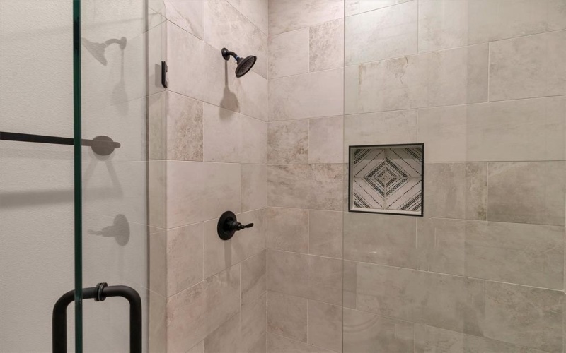 807 Branding Iron Trail, Granbury, TX 76049, 3 Habitaciones Habitaciones , ,2 BañosBaños,Residential,En Venta,807 Branding Iron Trail,0,21177584