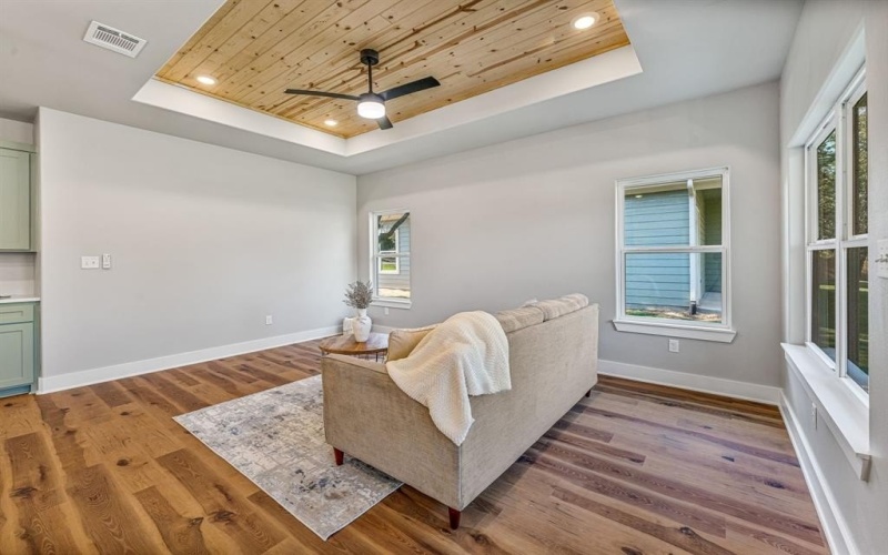 809 Branding Iron Trail, Granbury, TX 76049, 3 Bedrooms Bedrooms, ,2 BathroomsBathrooms,Residential,For Sale,809 Branding Iron Trail,0,21177595