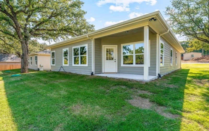 809 Branding Iron Trail, Granbury, TX 76049, 3 Bedrooms Bedrooms, ,2 BathroomsBathrooms,Residential,For Sale,809 Branding Iron Trail,0,21177595