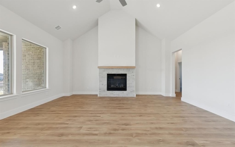 4510 Night Hawk Avenue, Waxahachie, TX 75165, 4 Bedrooms Bedrooms, ,2 BathroomsBathrooms,Residential,For Sale,4510 Night Hawk Avenue,0,21177703