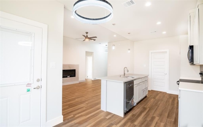 1111 Travis Avenue, Alvarado, TX 76009, 3 Bedrooms Bedrooms, ,2 BathroomsBathrooms,Residential,For Sale,1111 Travis Avenue,0,21177711