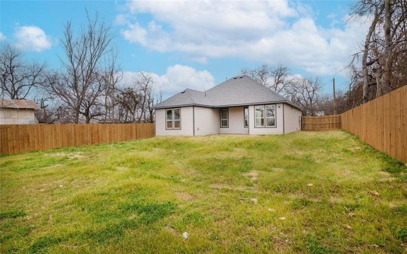 1111 Travis Avenue, Alvarado, TX 76009, 3 Bedrooms Bedrooms, ,2 BathroomsBathrooms,Residential,For Sale,1111 Travis Avenue,0,21177711