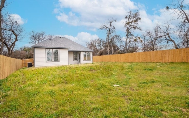 1111 Travis Avenue, Alvarado, TX 76009, 3 Bedrooms Bedrooms, ,2 BathroomsBathrooms,Residential,For Sale,1111 Travis Avenue,0,21177711