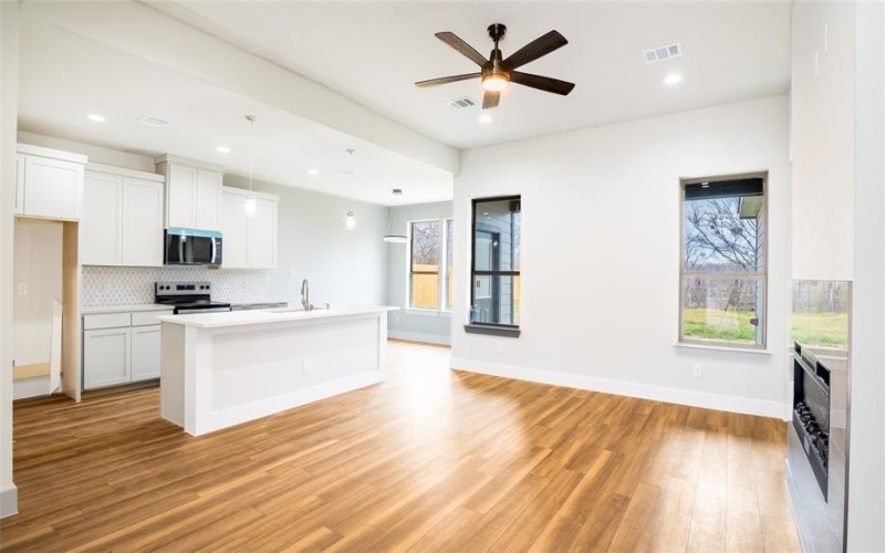 1111 Travis Avenue, Alvarado, TX 76009, 3 Bedrooms Bedrooms, ,2 BathroomsBathrooms,Residential,For Sale,1111 Travis Avenue,0,21177711