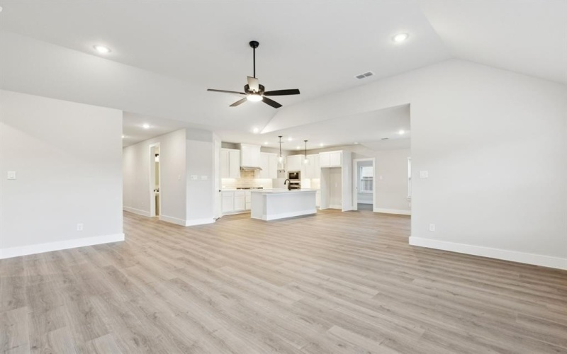 515 Blackwater Trail, Waxahachie, TX 75165, 4 Bedrooms Bedrooms, ,2 BathroomsBathrooms,Residential,For Sale,515 Blackwater Trail,0,21177755