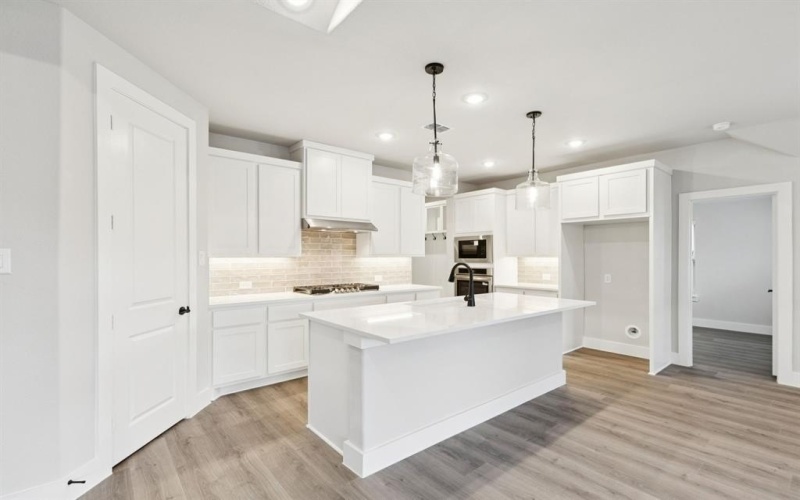 515 Blackwater Trail, Waxahachie, TX 75165, 4 Bedrooms Bedrooms, ,2 BathroomsBathrooms,Residential,For Sale,515 Blackwater Trail,0,21177755