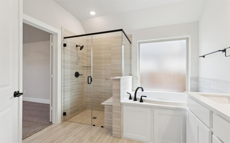 515 Blackwater Trail, Waxahachie, TX 75165, 4 Bedrooms Bedrooms, ,2 BathroomsBathrooms,Residential,For Sale,515 Blackwater Trail,0,21177755