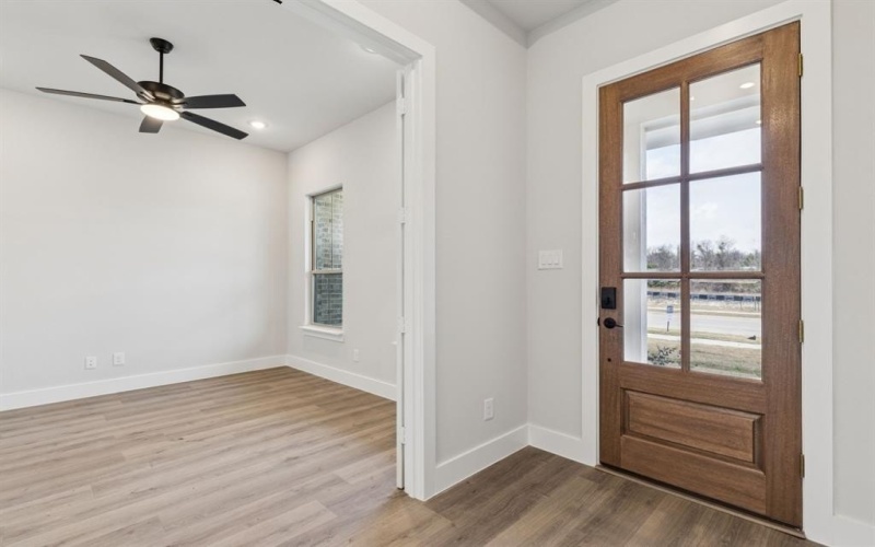 520 Winchester Way, Waxahachie, TX 75165, 4 Bedrooms Bedrooms, ,2 BathroomsBathrooms,Residential,For Sale,520 Winchester Way,0,21177777