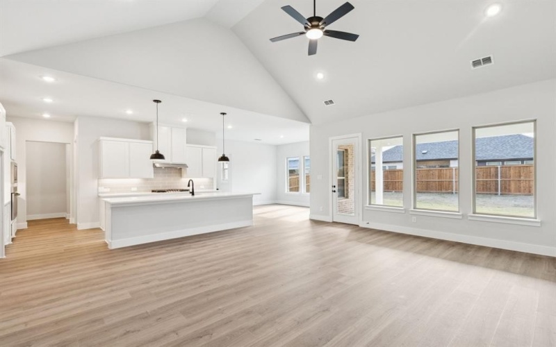 520 Winchester Way, Waxahachie, TX 75165, 4 Bedrooms Bedrooms, ,2 BathroomsBathrooms,Residential,For Sale,520 Winchester Way,0,21177777