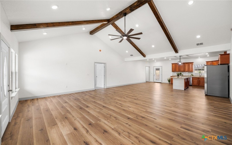 3811 Waterwood Pass Drive, Elmendorf, TX 78112, 3 Habitaciones Habitaciones , ,2 BañosBaños,Residential,En Venta,3811 Waterwood Pass Drive,0,604284