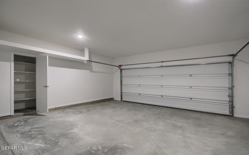 13916 Summer Valley Avenue, El Paso, TX 79928, 5 Bedrooms Bedrooms, ,2 BathroomsBathrooms,Residential,For Sale,13916 Summer Valley Avenue,0,938103