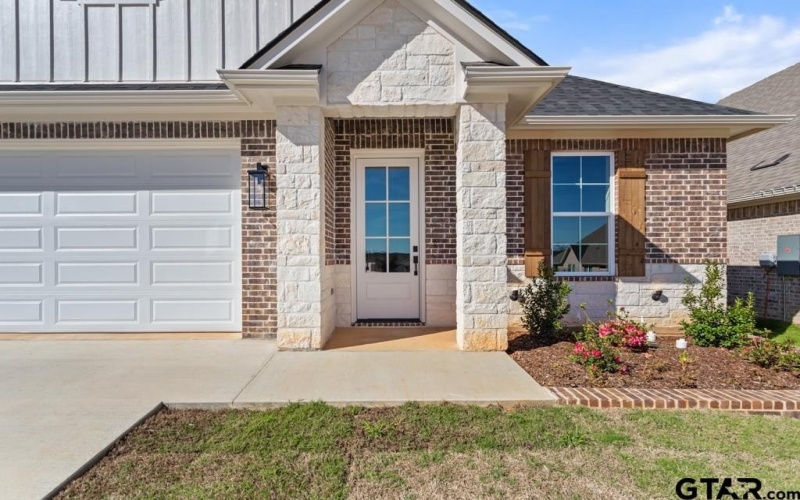 9248 Villas Ct, Tyler, TX 75703, 4 Bedrooms Bedrooms, ,2 BathroomsBathrooms,Residential,For Sale,9248 Villas Ct,0,25017340