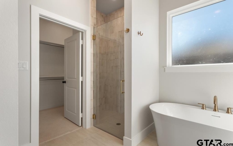 9248 Villas Ct, Tyler, TX 75703, 4 Bedrooms Bedrooms, ,2 BathroomsBathrooms,Residential,For Sale,9248 Villas Ct,0,25017340