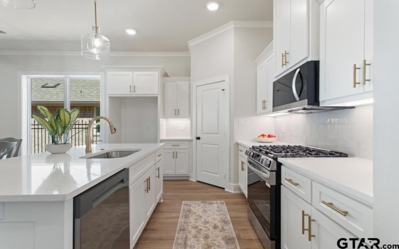 9248 Villas Ct, Tyler, TX 75703, 4 Bedrooms Bedrooms, ,2 BathroomsBathrooms,Residential,For Sale,9248 Villas Ct,0,25017340