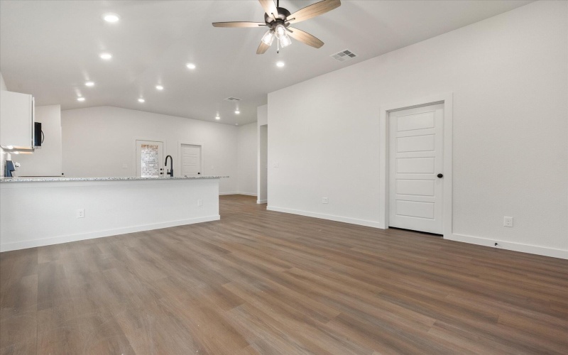 13825 Gary Avenue, Lubbock, TX 79423, 3 Habitaciones Habitaciones , ,2 BañosBaños,Residential,En Venta,13825 Gary Avenue,0,202601917