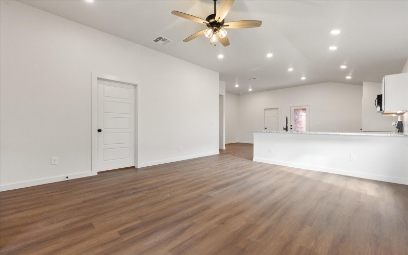 13823 Gary Avenue, Lubbock, TX 79423, 3 Habitaciones Habitaciones , ,2 BañosBaños,Residential,En Venta,13823 Gary Avenue,0,202601919