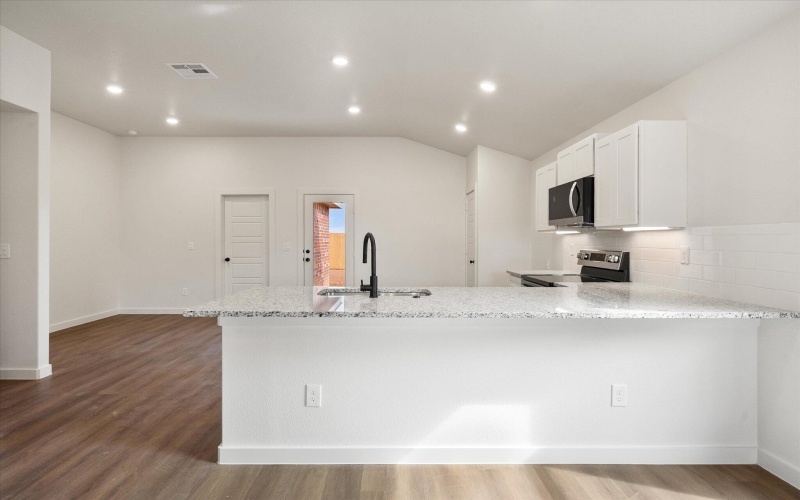 13823 Gary Avenue, Lubbock, TX 79423, 3 Habitaciones Habitaciones , ,2 BañosBaños,Residential,En Venta,13823 Gary Avenue,0,202601919