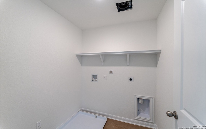 6647 Cibolo Springs, Converse, TX 78109, 3 Habitaciones Habitaciones , ,2 BañosBaños,Residential,En Venta,6647 Cibolo Springs,0,1890688