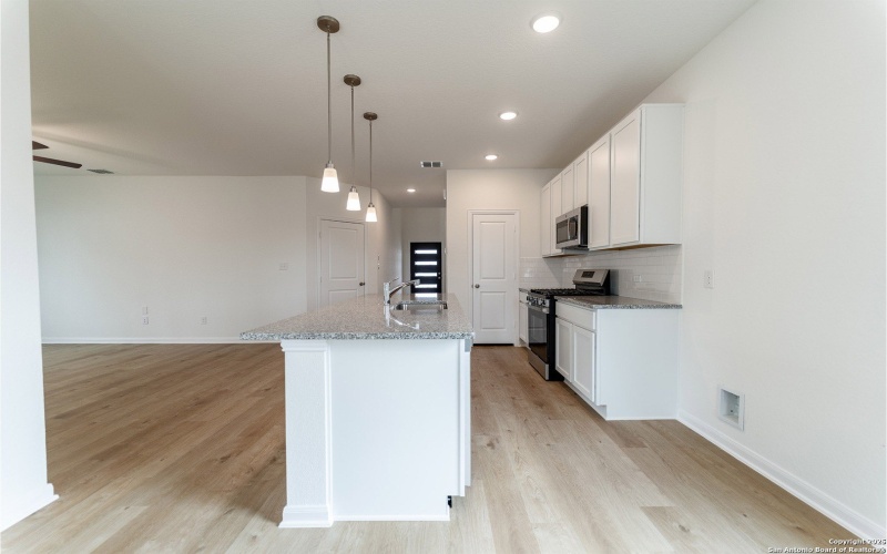 6647 Cibolo Springs, Converse, TX 78109, 3 Habitaciones Habitaciones , ,2 BañosBaños,Residential,En Venta,6647 Cibolo Springs,0,1890688