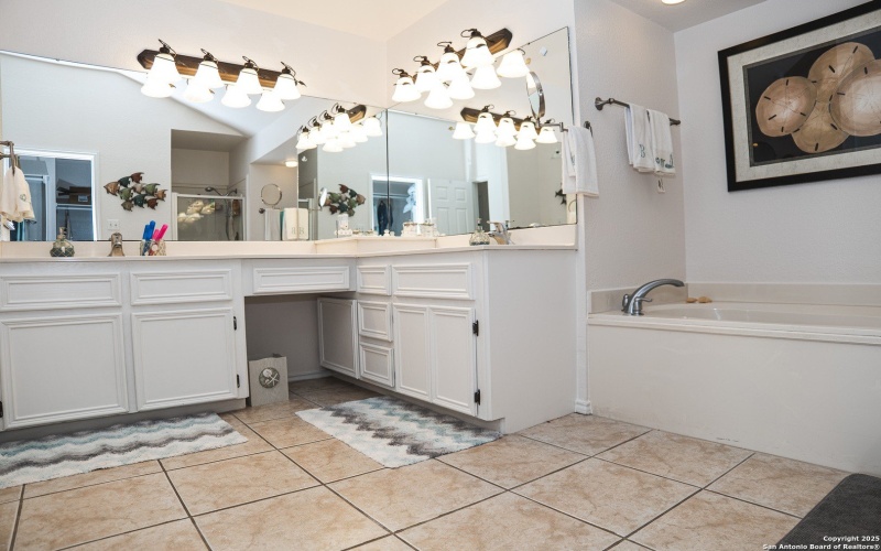 13849 Doubloon St, Corpus Christi, TX 78418, 3 Habitaciones Habitaciones , ,2 BañosBaños,Residential,En Venta,13849 Doubloon St,0,1895162