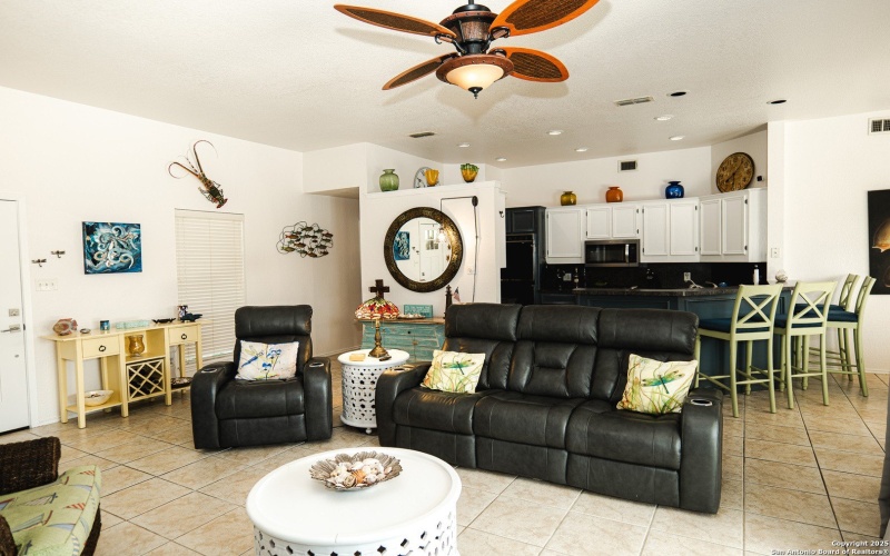 13849 Doubloon St, Corpus Christi, TX 78418, 3 Habitaciones Habitaciones , ,2 BañosBaños,Residential,En Venta,13849 Doubloon St,0,1895162