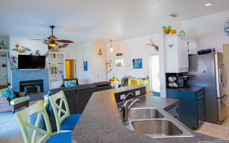 13849 Doubloon St, Corpus Christi, TX 78418, 3 Habitaciones Habitaciones , ,2 BañosBaños,Residential,En Venta,13849 Doubloon St,0,1895162