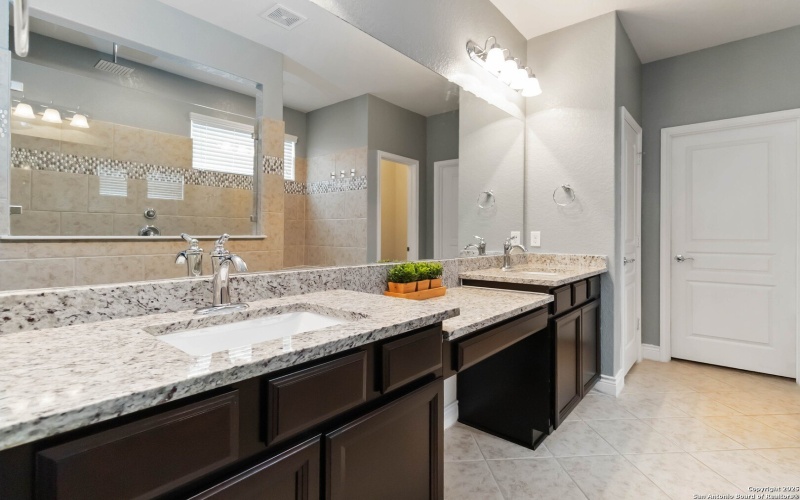 10719 SERRENTO HI, Helotes, TX 78023, 4 Bedrooms Bedrooms, ,3 BathroomsBathrooms,Residential,For Sale,10719 SERRENTO HI,0,1912071