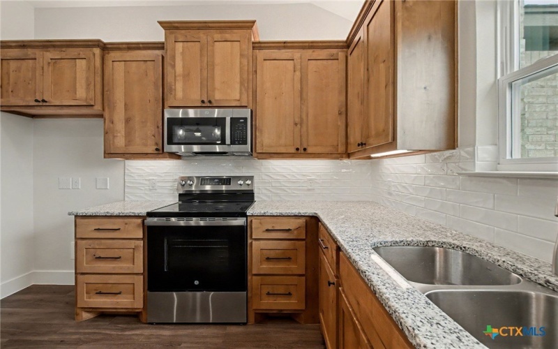 425 County Road 3152, Kempner, TX 76539, 4 Bedrooms Bedrooms, ,2 BathroomsBathrooms,Residential,For Sale,425 County Road 3152,0,604273