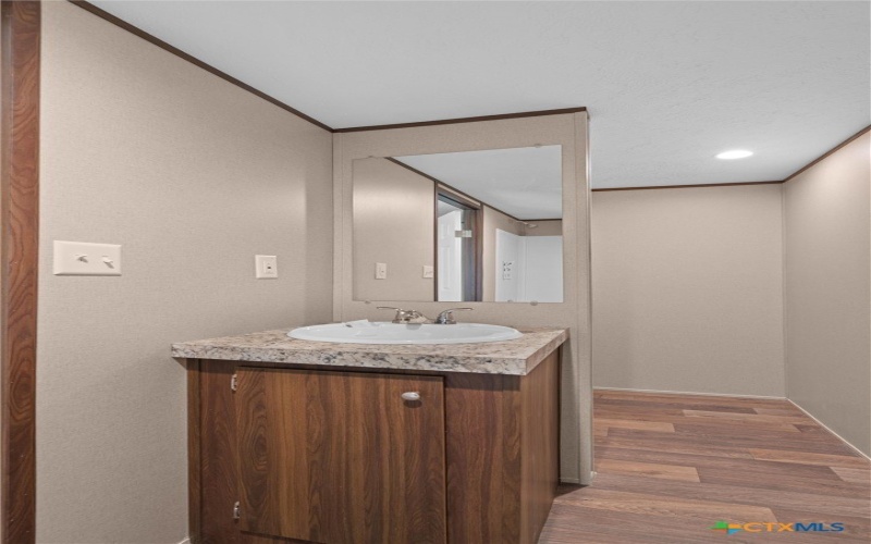 27 Briarwood Road, Morgans Point Resort, TX 76513, 3 Habitaciones Habitaciones , ,2 BañosBaños,Residential,En Venta,27 Briarwood Road,0,604336